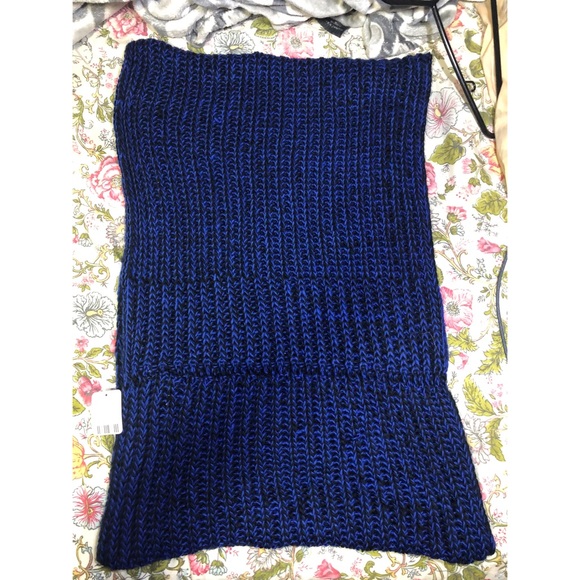 Men’s Infinity Scarf - Picture 3 of 4